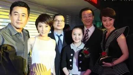 十万人家 众星闪耀 演绎时代 洪流下的 浙商传奇