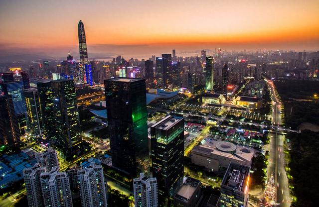 张克:这些年来,许多外国学者政要一直想弄明白这个问题