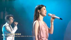 毛不易东北民谣(原唱难超越，单依纯和毛不易合作《东北民谣》，网友说不如独唱)