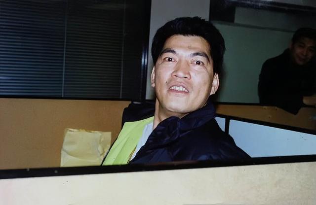 突发!香港已故知名男星大儿子藏毒被捕,孙儿25岁因车祸身亡
