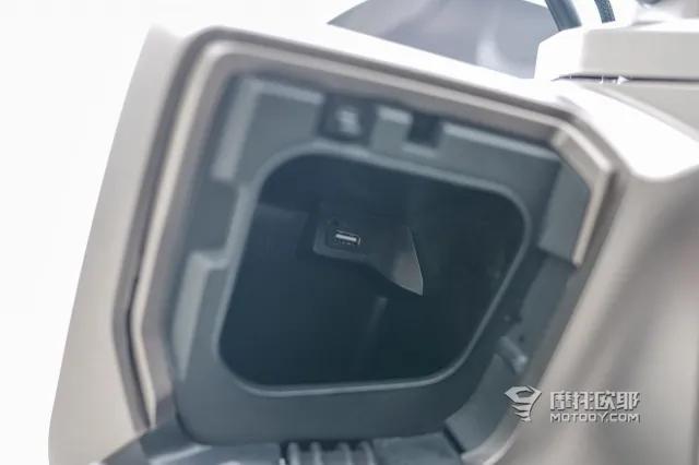 掘金国产平踏板潜力股,近年最用心却被低估的闪电狗