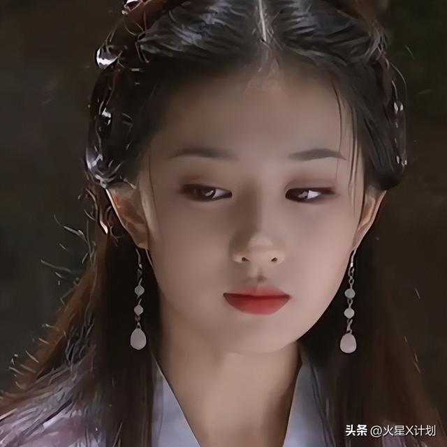 刘亦菲被曝深夜与开豪车帅哥会面,三小时才分开,男方正脸照流出