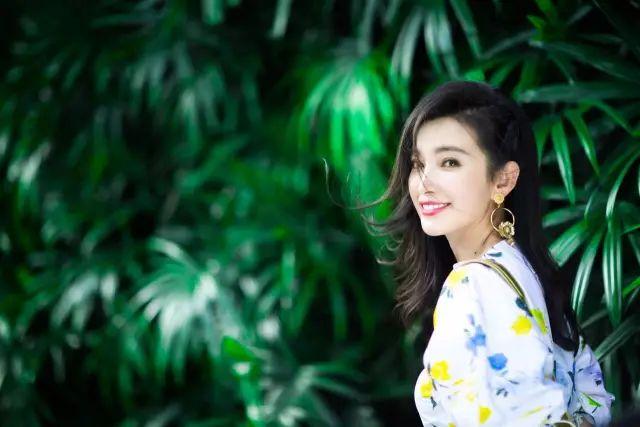 章子怡诗朗诵忘词,刘强东为“当县长”放弃清华……民主党派成员高考那些事儿
