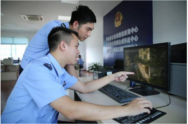 色情网站“丁香”覆灭记:7.3亿的浏览量背后,是谁在操控盈利