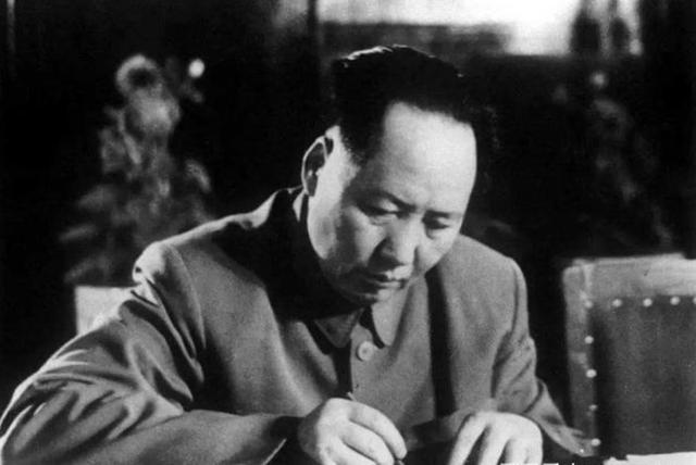 三野名将不听粟司令调遣,出言不逊后甩手离去,主席:立即撤职