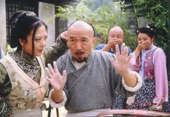 《神医喜来乐》19年了:有人被封杀,有人去世,有人嫁皇族后裔