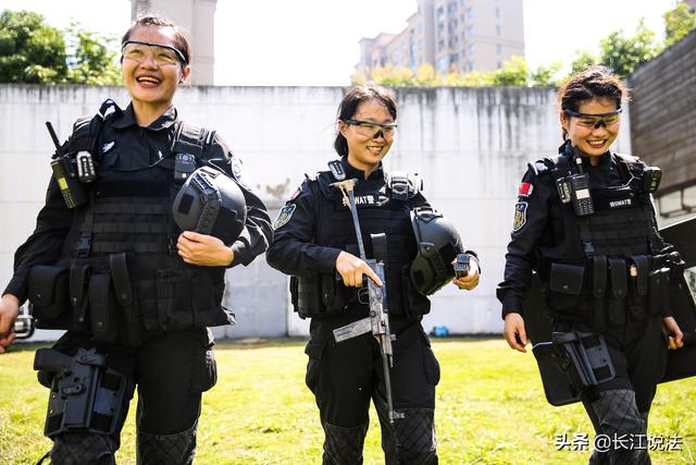 武汉公安女子特警大队：铁血柔情书丹心 英雄城市绽芳华