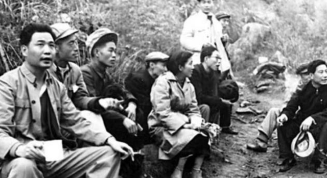 他曾两度出任浙江省委书记,当过公安部长,官至副国级活到90岁