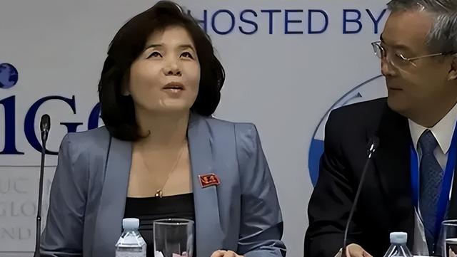 朝鲜女外长:孤儿出身12岁留华,养父是3号人物,如今霸气侧漏