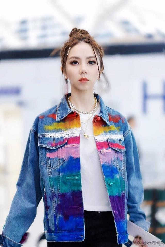 可飙高音可唱Rap!嗨翻全场的邓紫棋还有饱满Q弹好肌肤