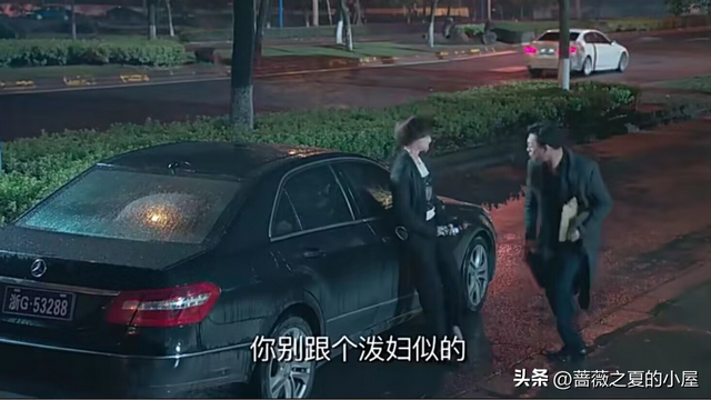三看《鸡毛飞上天》才懂陈江河和骆玉珠在杨雪公司楼下摊牌有多狠