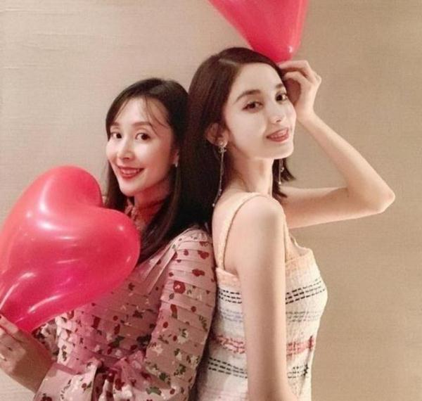 娜扎27岁生日姐姐为其庆生!姐妹俩颜值超高,深厚感情让人羡慕