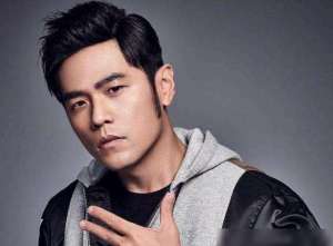 周杰伦黑色幽默(周杰伦被逼着写下的歌，火成专业声乐考试题)