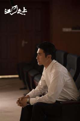 高伟光个人资料(从“帝君”到“法官”，高伟光：《江河之上》是我跳出舒适区的一次尝试)