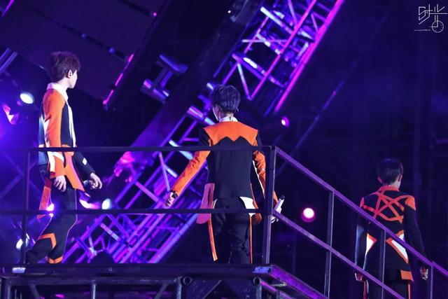 TFBOYS不能合体原因是什么?粉丝:还记得四叶草吗?