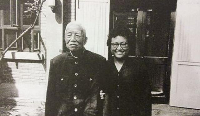 三野名将不听粟司令调遣,出言不逊后甩手离去,主席:立即撤职