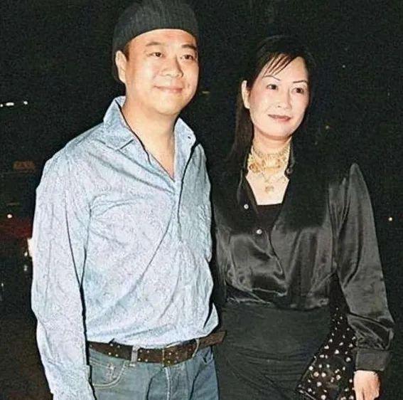 中专学历平民女出身惊人!林峰前女友朱咏珊凭何成为豪门新娘?