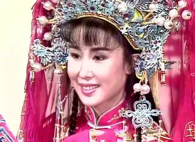 《新白娘子传奇》演员现状,“男”女角色差异明显,叶童历经沧桑