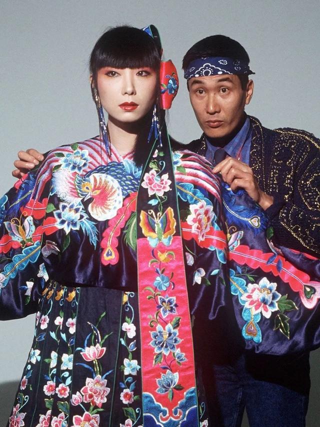 大卫·鲍伊、迈克尔·杰克逊、Lady Gaga为何都是这位时装设计师的粉丝?
