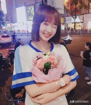 徐婕(徐婕带货首秀破2亿，都是师父师兄功劳，辛巴评价成不了A级主播)