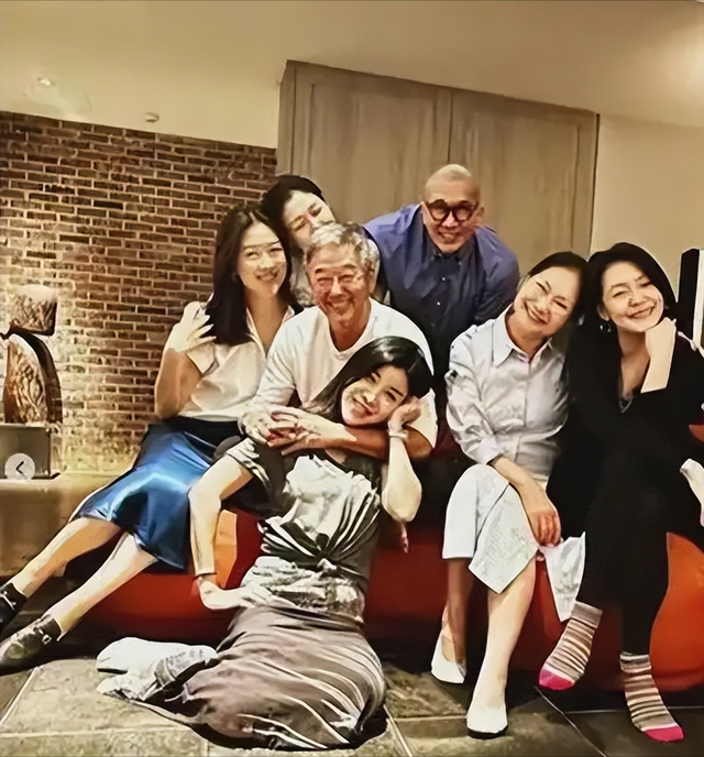一波未平一波又起!大S母亲发文回应悲伤,却反遭网友怒怼假惺惺