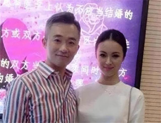 知名主持人程雷:身患肝炎娶小18岁娇妻,发病后妻子辞掉工作相陪