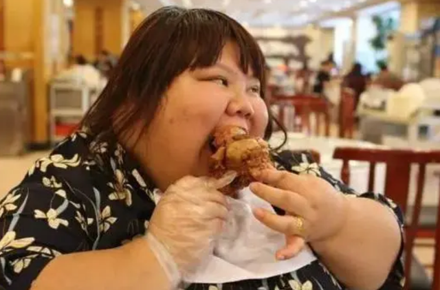 台州一枝花婚后被喂到330斤,过上摆烂生活,丈夫:我不准她减肥