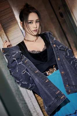 秦奋阿娇(曝阿娇为秦奋生龙凤胎，发胖疑与怀孕有关，诸多细节被质疑不可信)