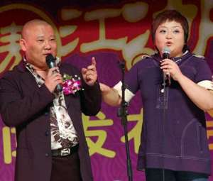 德云社简介(郭德纲定的德云社之名，缘何成传统相声 “复兴密码”？)