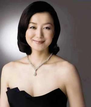 京香(情妇脸」铃木京香，魅感人心这身材和演技，让人无话可说)