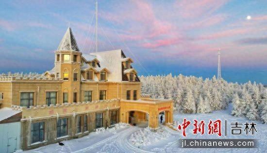 安图长白山雪岭:“雪国仙境”等君来