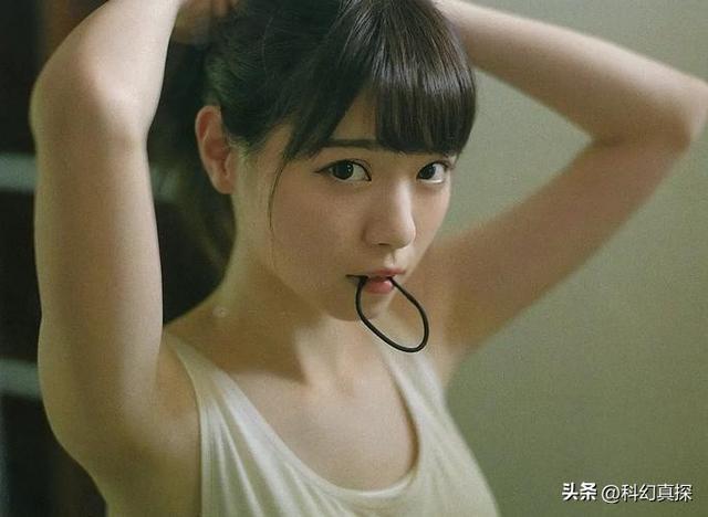 为艺术献身的女星,曾出演假面骑士女主——芳贺优里亚