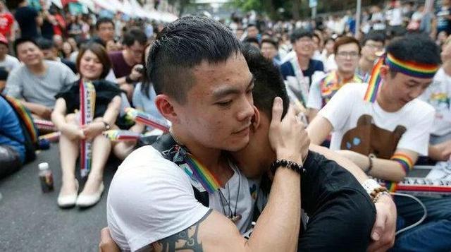 台司法院拟承认跨境同性婚姻 港澳居民亦适用
