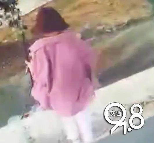 浙江一花季少女,浓妆艳抹跑到路上干这事!毁三观