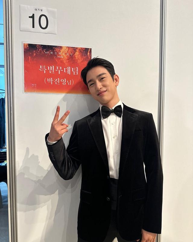 2024下半年退伍的8位韩国男星!韩剧男神南柱赫、珍荣即将回归