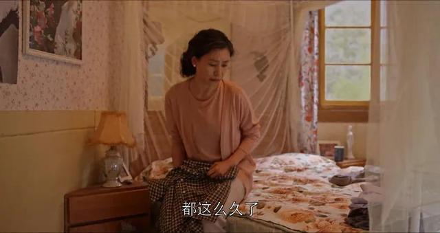 《乔家的儿女》小茉离婚,她的悲惨结局是她当“小三”的妈造成的
