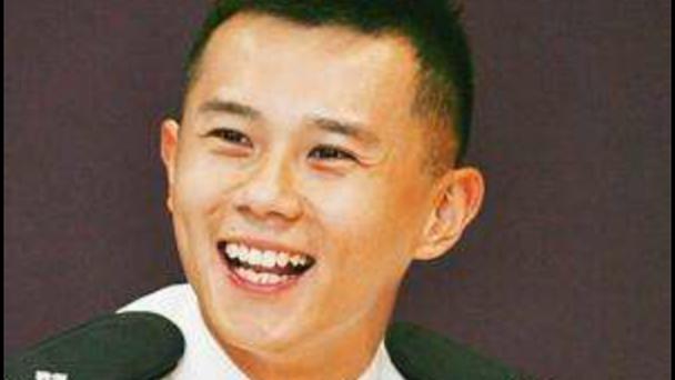 还记得林正英《僵尸道长》中的转世灵童吗，退出娱乐圈后阳光帅气