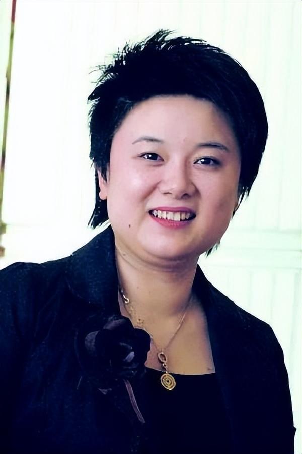 亿万富姐吴英:死刑改判25年,狱中提离婚,要丈夫分担近6亿债务
