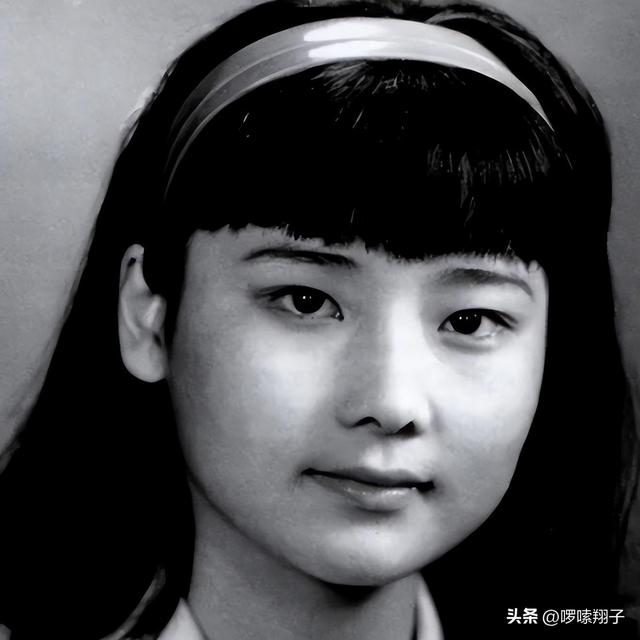 何赛飞:25岁嫁老师的儿子,婚后10年选择做丁克,如今终苦尽甘来