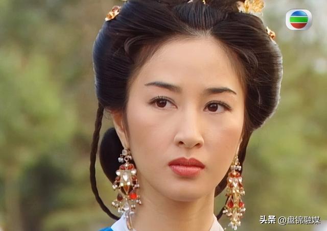 长得一脸丫鬟相却要演公主，论“金枝玉叶”教科书，我只服这8位
