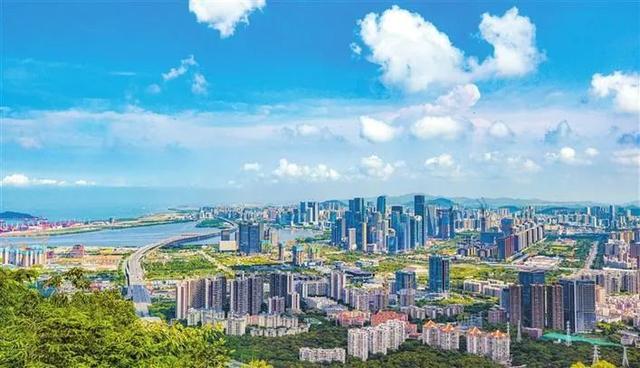 香港前民政局长剖析香港发展愿景,“人心回归”排在第一位