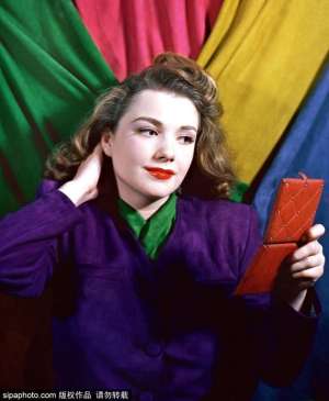 巴克斯特(她美丽妖媚演过不少佳作 却在38岁退出影坛隐居)