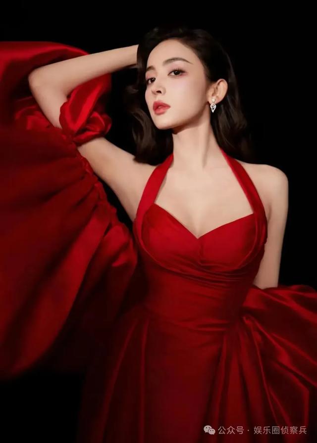 古力娜扎大胸写真照曝光,网友:第四张谁能顶得住?看了尴尬