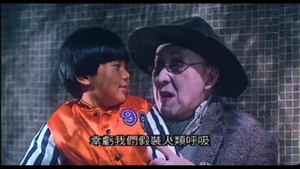 还记得林正英《僵尸道长》中的转世灵童吗，退出娱乐圈后阳光帅气