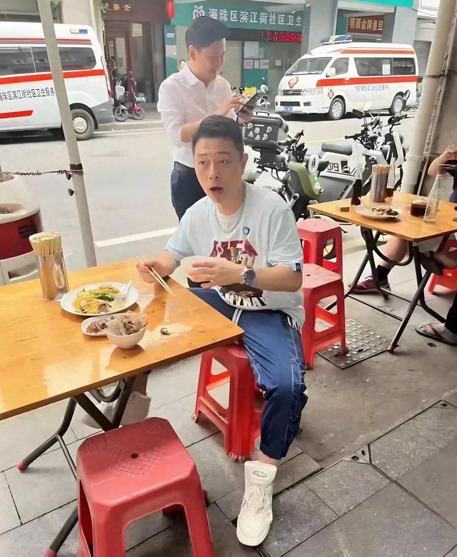 广东主持阮星航:从知名节目到结婚生子,妻子商界精英身份曝光