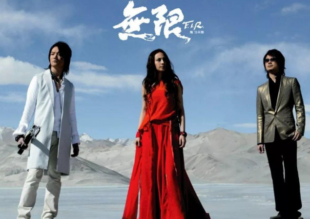 詹雯婷心酸史:从“飞儿主唱”到“被踢出局”,她经历了什么?