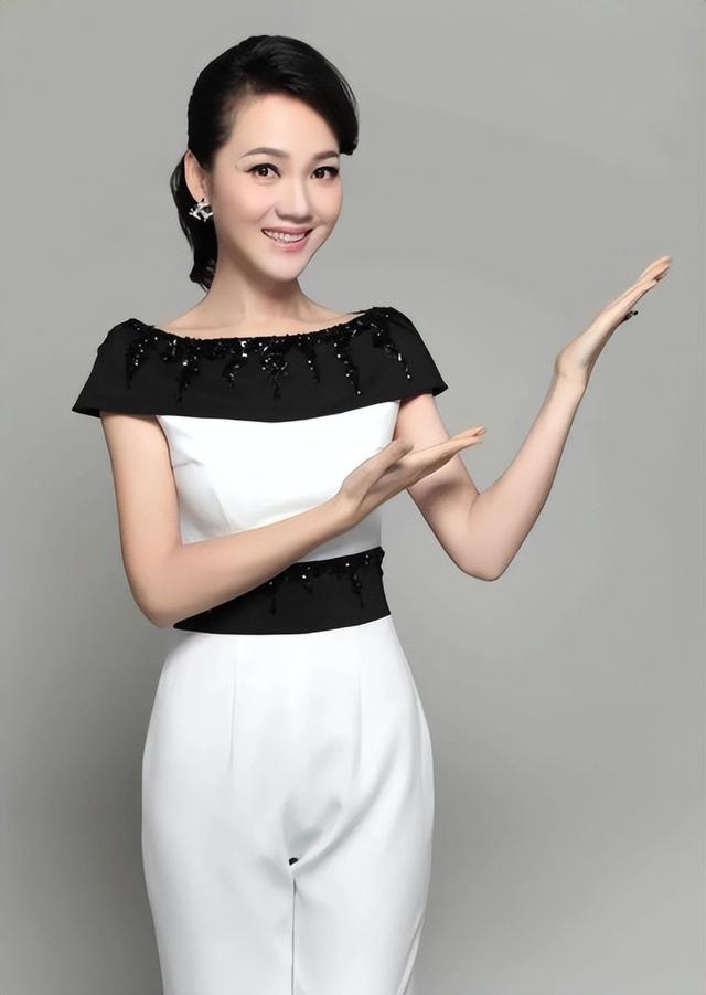 超级大赢家主持人重聚,李彬术后浮肿,王馨悦老了,郭德纲没来