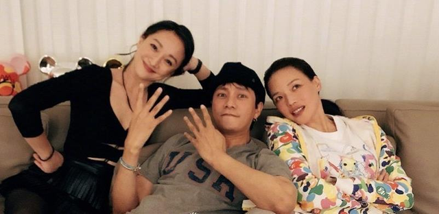 46岁周迅官宣离婚!三字回应六年情,男方新欢已高调晒亲密吻照
