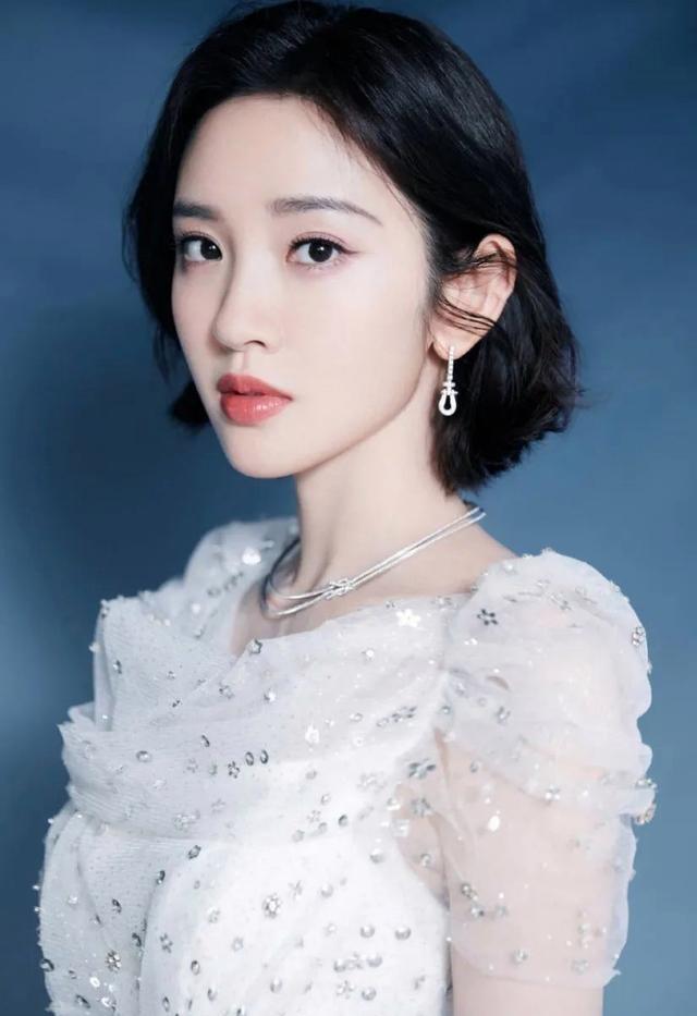 从四川走出来的10位女星,个个颜值天花板,你最喜欢谁?