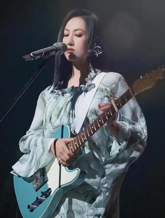 从贵州走出来的10位女星,个个颜值天花板,你最喜欢谁?